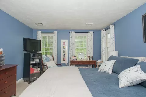 Bedroom - 13 King Philip Path, Mendon, MA 01756 photo 2 of 10