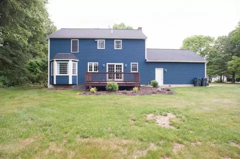 Exterior - 13 King Philip Path, Mendon, MA 01756 photo 4 of 6