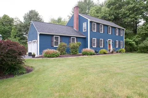 Exterior - 13 King Philip Path, Mendon, MA 01756 photo 2 of 6