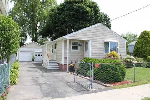 28 State St, Chicopee, MA 01013
