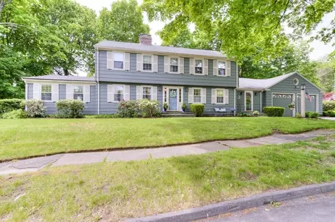 5 Algonquin Rd, Worcester, MA 01609