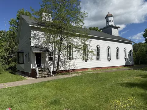 18 Depot St, Belchertown, MA 01007