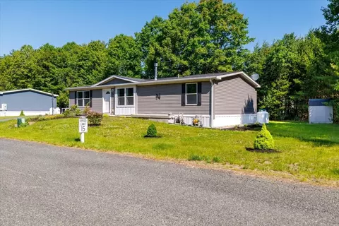 164 Robert Dr, Athol, MA 01331 photo 3