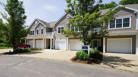 631 East St #G202, Mansfield, MA 02048