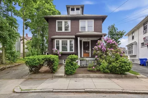79 Goodenough St, Brighton, MA 02135