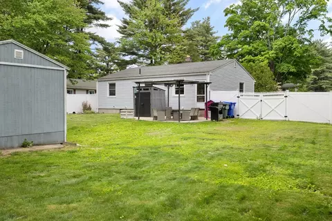 37 Parkerview St, Springfield, MA 01129 photo 26