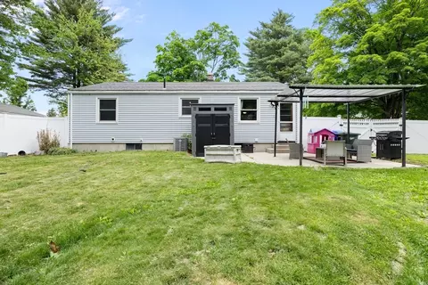 37 Parkerview St, Springfield, MA 01129 photo 25