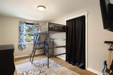 37 Parkerview St, Springfield, MA 01129 photo 14