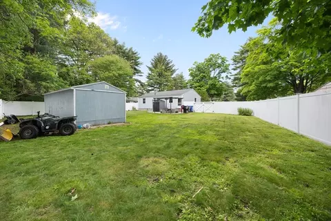 37 Parkerview St, Springfield, MA 01129 photo 27