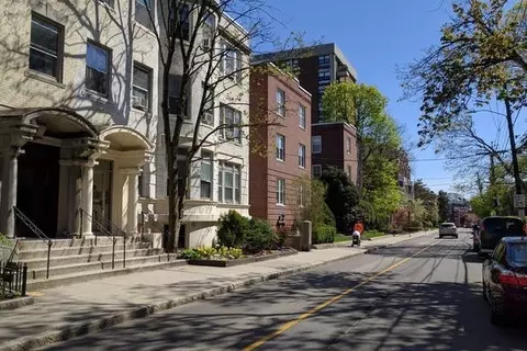 75 Park St #B, Brookline, MA 02446
