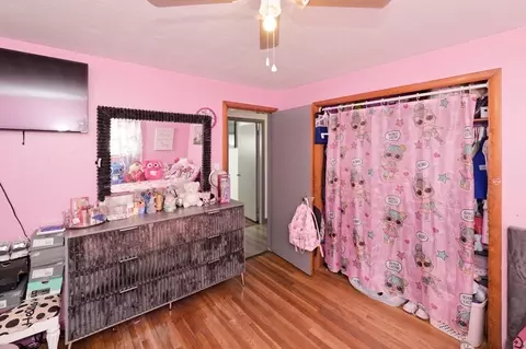 Bedroom - 121 Pilgrim Ave, Worcester, MA 01604 photo 2 of 4