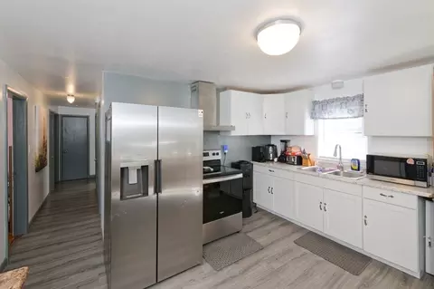 Kitchen - 121 Pilgrim Ave, Worcester, MA 01604 photo 3 of 4
