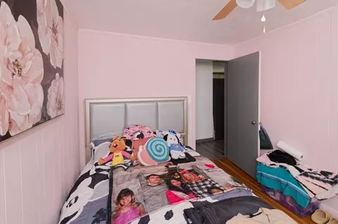 Bedroom - 121 Pilgrim Ave, Worcester, MA 01604 photo 4 of 4