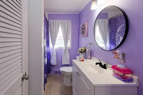 Bath - 121 Pilgrim Ave, Worcester, MA 01604 photo 1 of 3