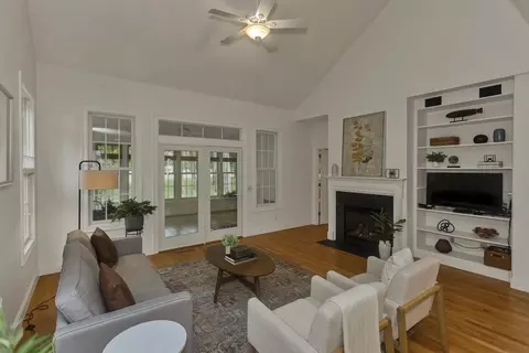 359 Main St #18A, Easthampton, MA 01027 photo 16