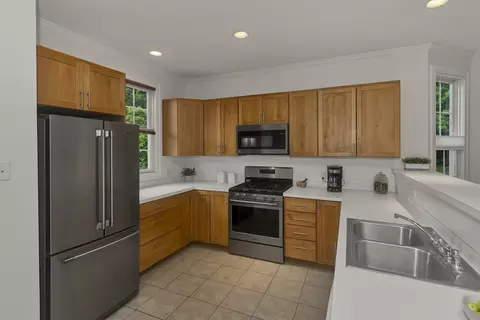 359 Main St #18A, Easthampton, MA 01027 photo 7