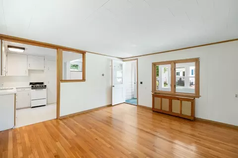 Living - 8 Atlantic Rd, Gloucester, MA 01930 photo 4 of 5