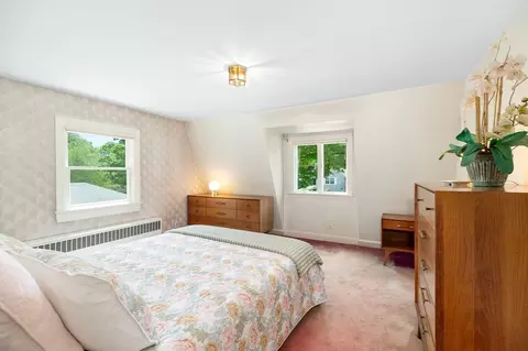 Bedroom - 8 Atlantic Rd, Gloucester, MA 01930 photo 2 of 3