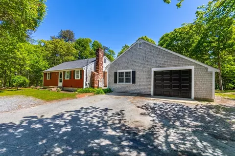 490 Forest Rd, Yarmouth, MA 02673