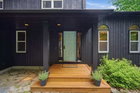 48 Birch Bluff Rd, Montgomery, MA 01085