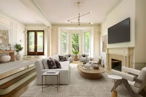 129 Commonwealth Ave, Boston, MA 02116