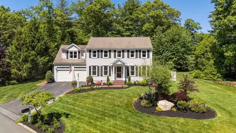 5 Satucket Rd, Rockland, MA 02370