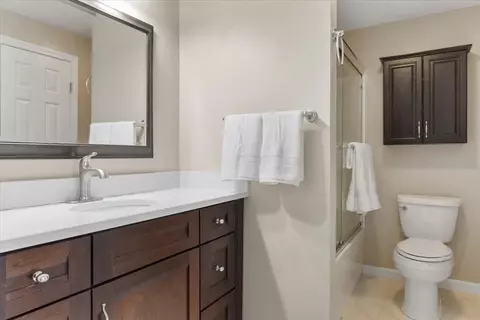 Bath - 29 Coldspring Dr #A, Sutton, MA 01590 photo 2 of 4