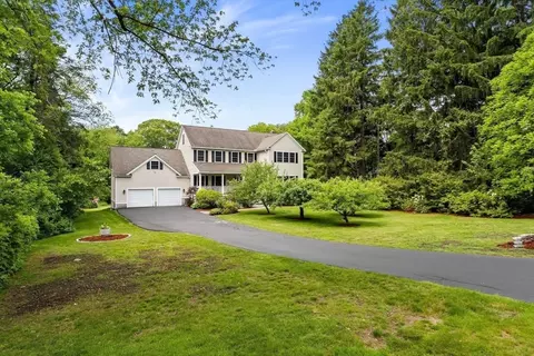 44 Bridge St, Medfield, MA 02052