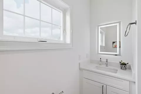 66 Tileston St #9, Everett, MA 02149 photo 14