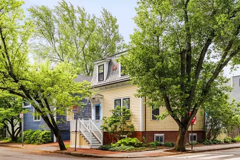 514 Franklin St, Cambridge, MA 02139
