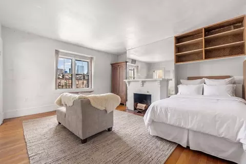8 Brimmer St #5B, Boston, MA 02108