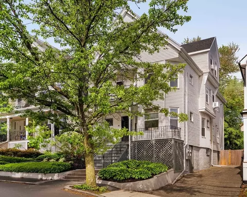 19 Crocker St, Somerville, MA 02143