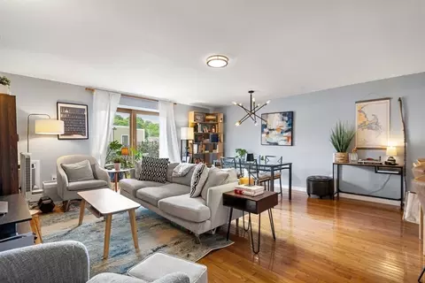 121 Tremont St #316, Boston, MA 02135
