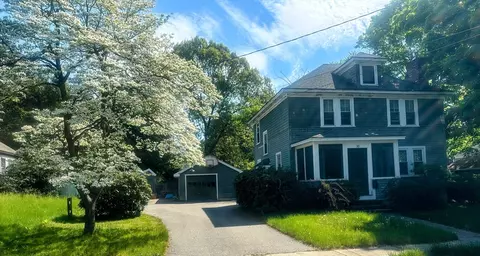 10 Vernon St, Maynard, MA 01754