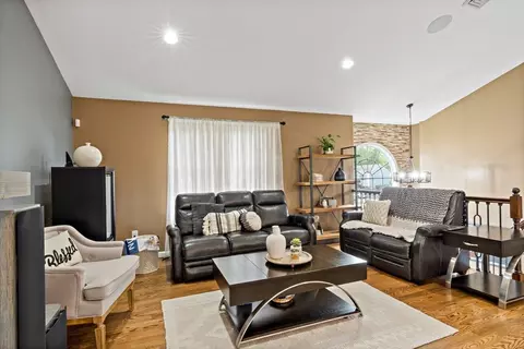 Living - 1084 Laurel St, Fall River, MA 02721 photo 3 of 3