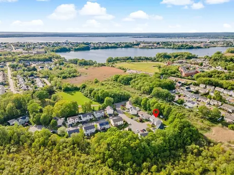View/Area - 1084 Laurel St, Fall River, MA 02721 photo 1 of 7