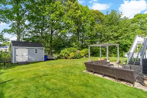 Exterior - 1084 Laurel St, Fall River, MA 02721 photo 5 of 7
