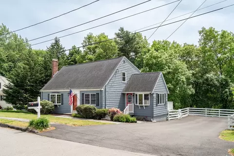 14 Otis St, Woburn, MA 01801