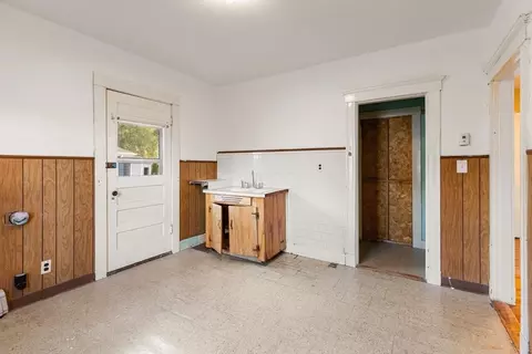 83 Dartmouth St, Everett, MA 02149 photo 23