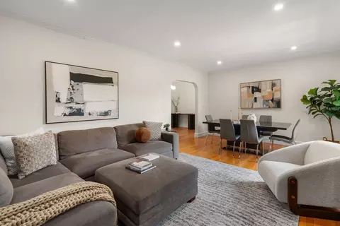 15 Monmouth Ct #5, Brookline, MA 02446