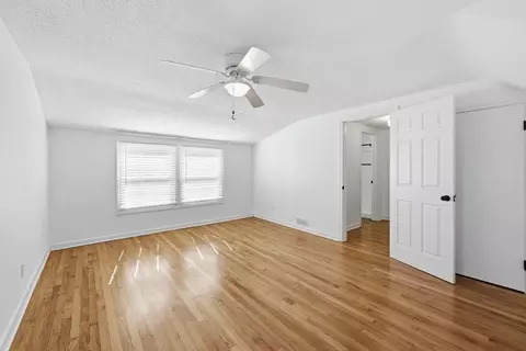 Bedroom - 97 Maebeth St, Springfield, MA 01119 photo 5 of 9