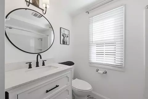 Bath - 97 Maebeth St, Springfield, MA 01119 photo 2 of 4