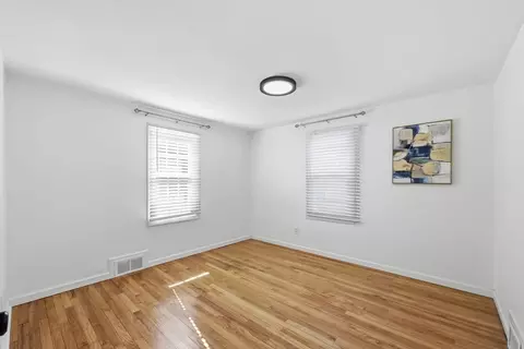 Bedroom - 97 Maebeth St, Springfield, MA 01119 photo 3 of 9
