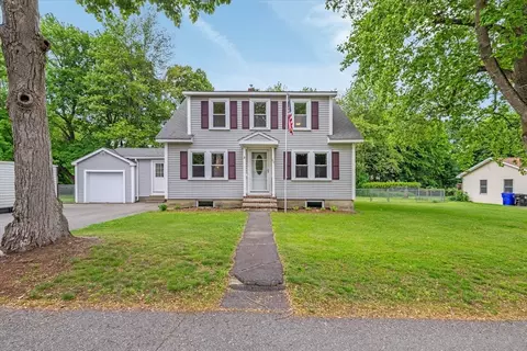 60 Chapel St, Shirley, MA 01464