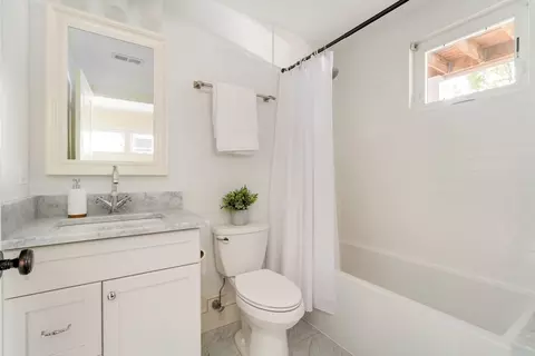 114 Davis Ave #2, Brookline, MA 02445 photo 9