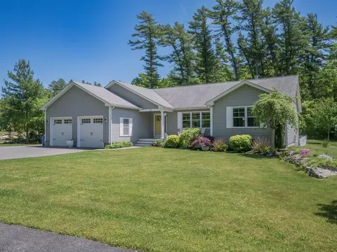 23 Maris Ln, Dighton, MA 02764