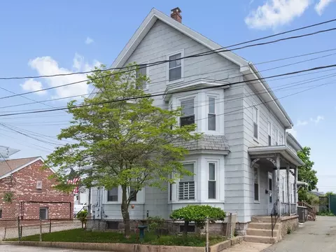102-104 Harvard St, Waltham, MA 02453