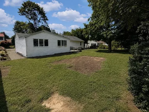Exterior - 22 Middlesex Rd, Sharon, MA 02067 photo 5 of 5
