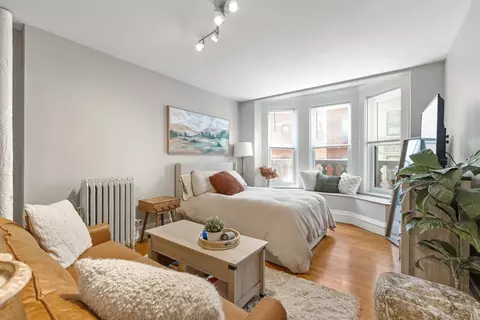 8 Garrison St #205, Boston, MA 02116