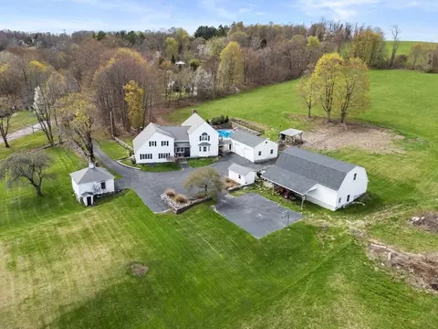 63 Uxbridge Rd, Sutton, MA 01590 photo 6